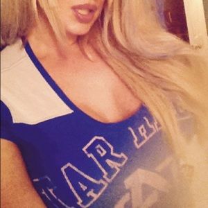 UNC Carolina Tarheels women’s top pink